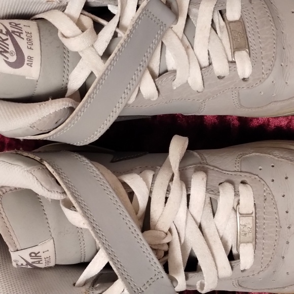 Nike Athletic Shoes - Picture 2 of 9